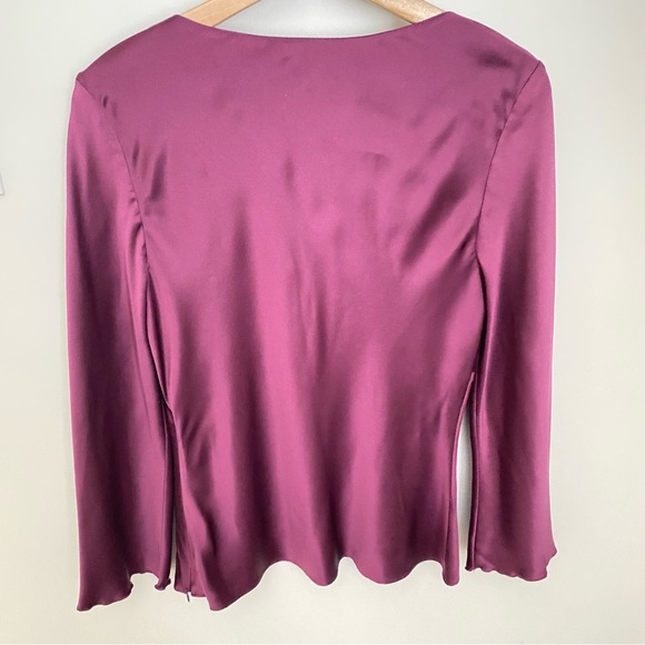 Banana Republic Deep V-neck Lace Silk Top - Picture 8 of 9